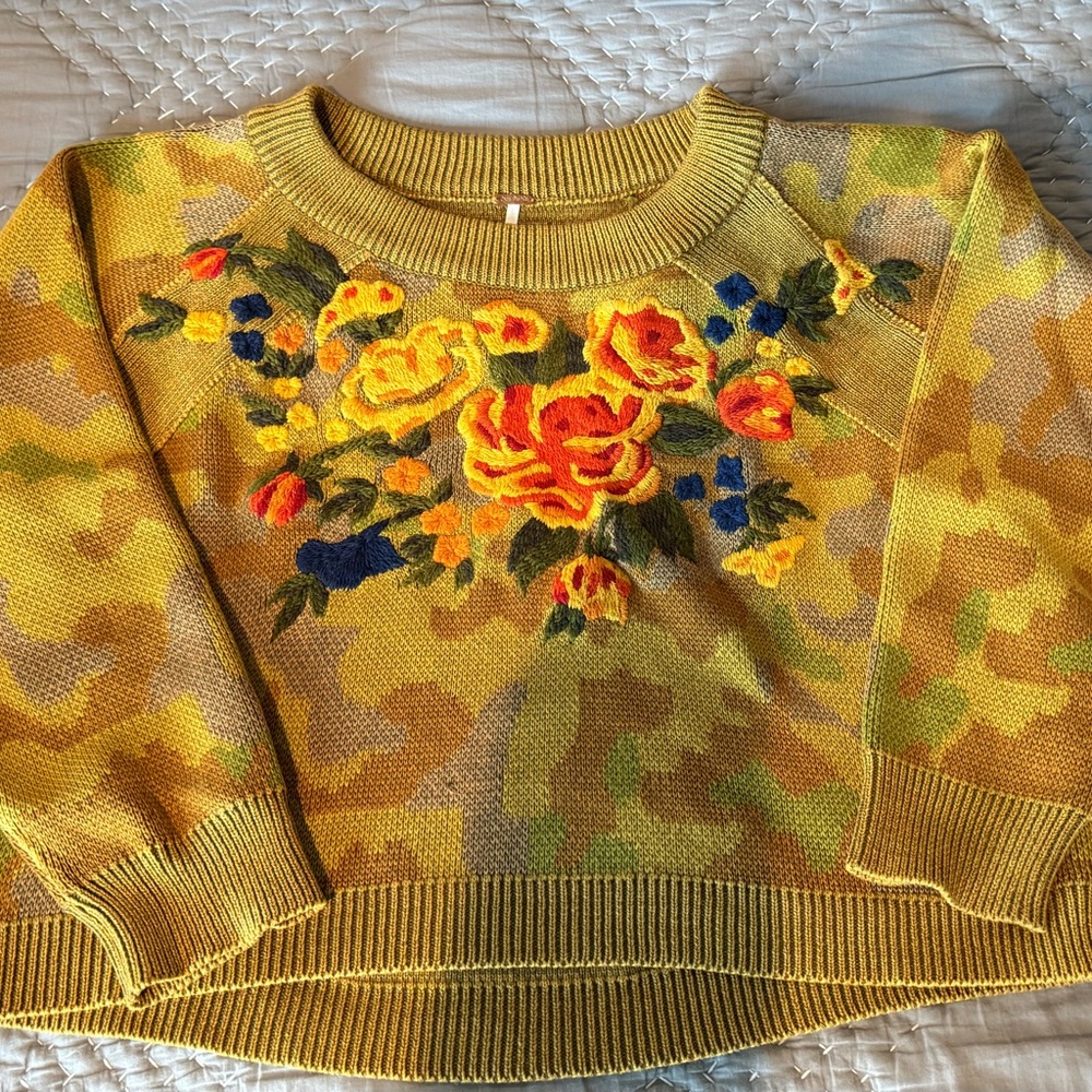 Free People : Camo Embroidered Sweater - Picture 3 of 6